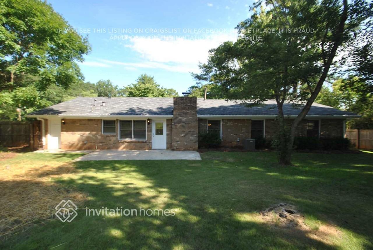 3687 Citation Dr - Photo 2 of 4