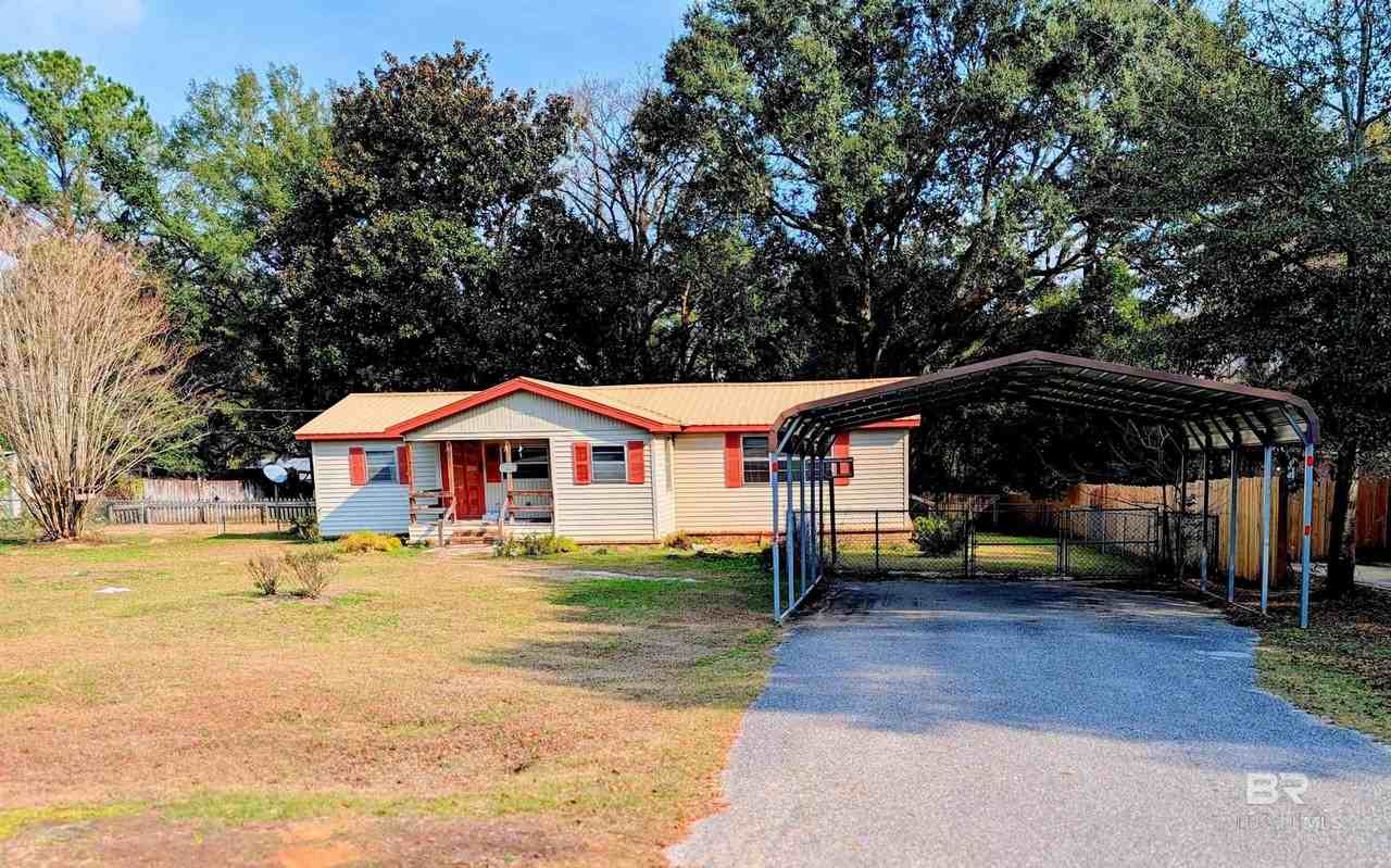 30900 Driftwood Ln - Photo 2 of 11