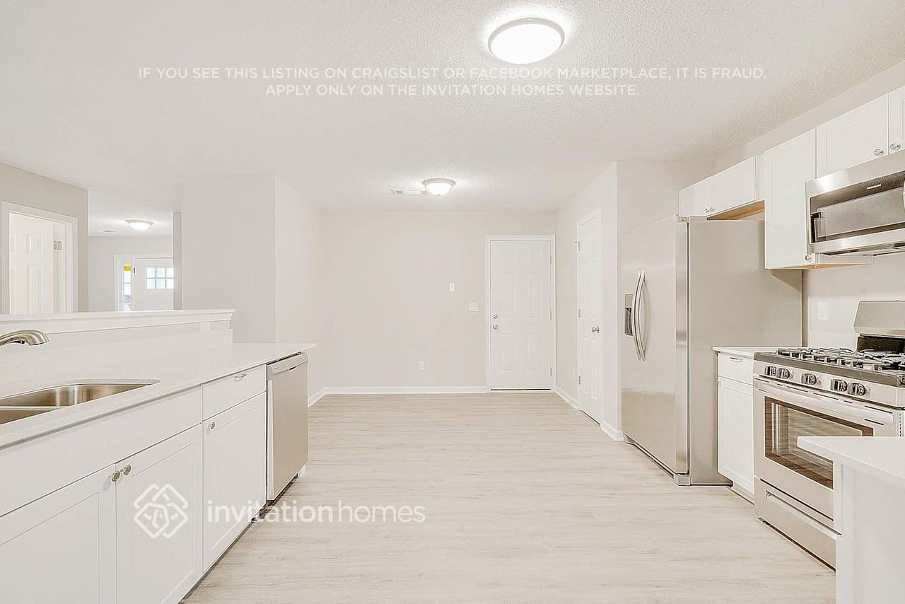 4005 Shaded Oasis Ln - Photo 6 of 21