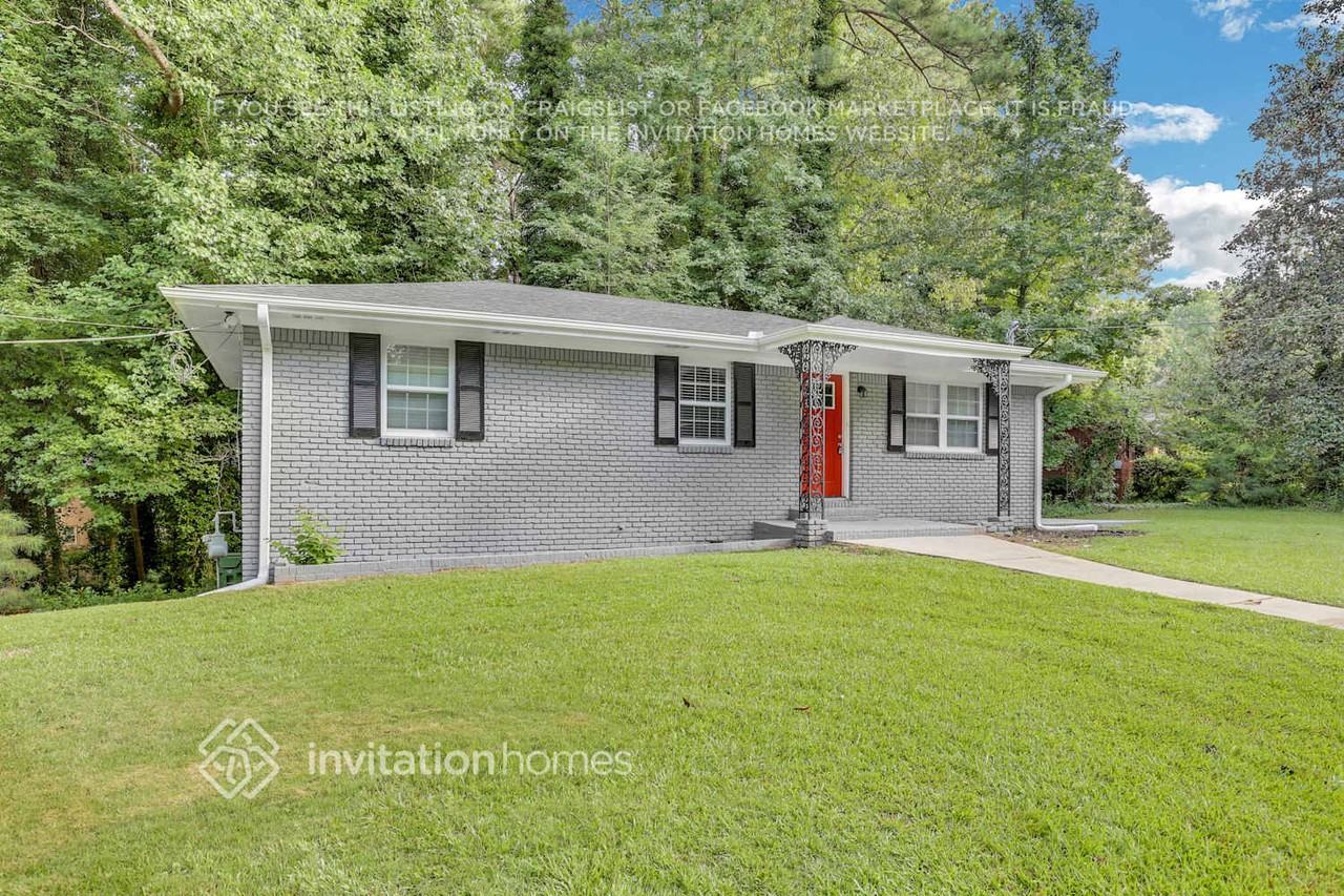 2349 Omaha Rd Sw - Photo 2 of 24