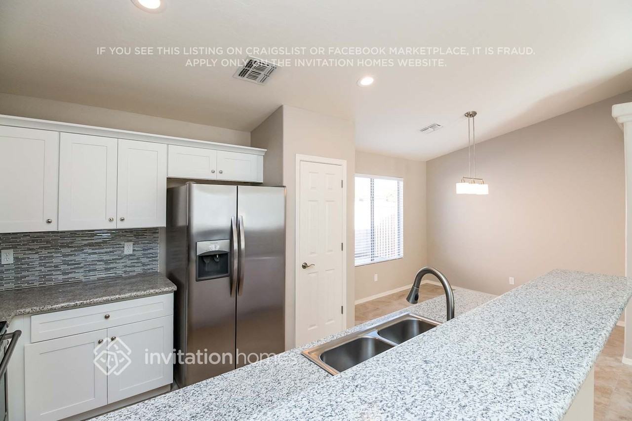 2260 W Hayden Peak Dr - Photo 4 of 16