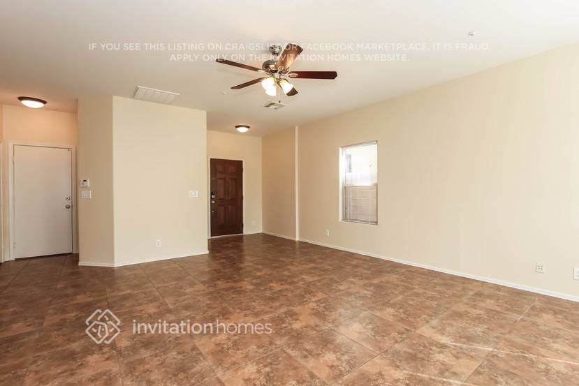 13444 N 87th Dr - Photo 3 of 15