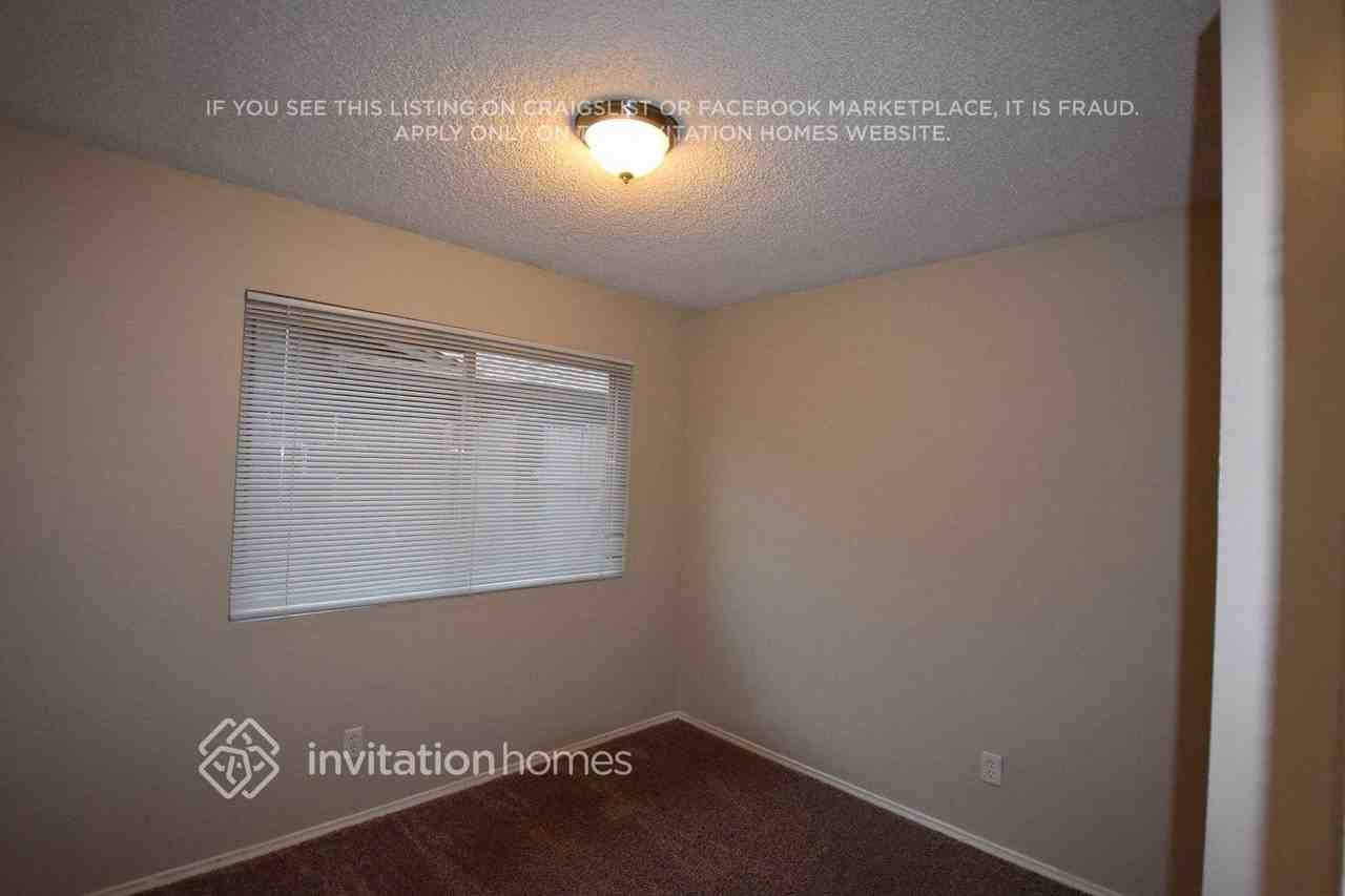 1296 W Tulsa St - Photo 6 of 14