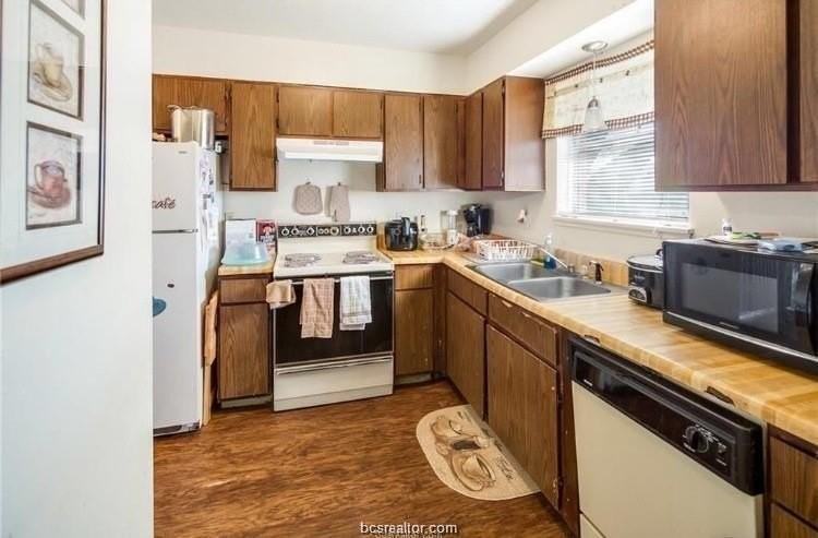 1231 Georgia St - Photo 5 of 11