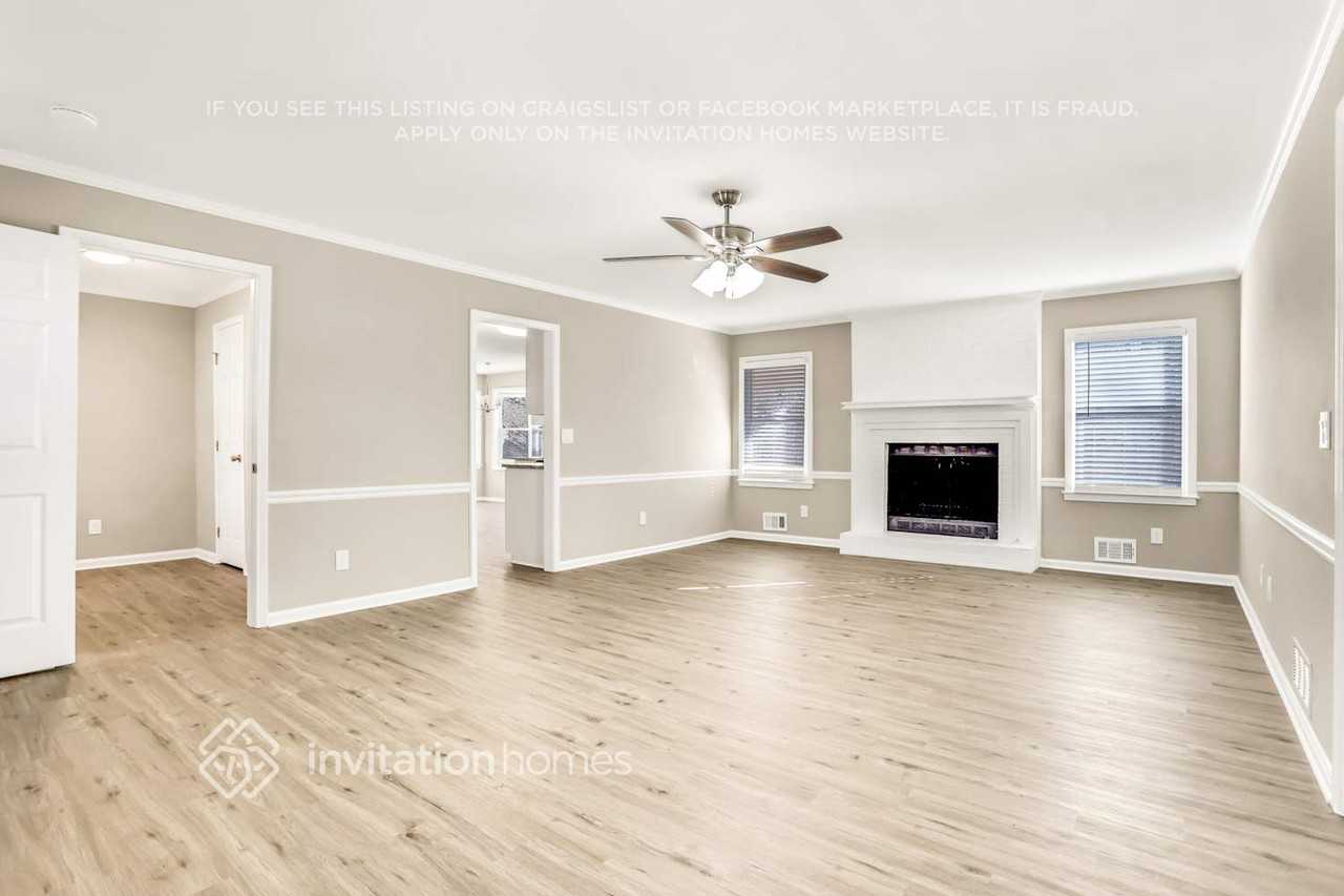 4288 Castle Gate Dr - Photo 6 of 26