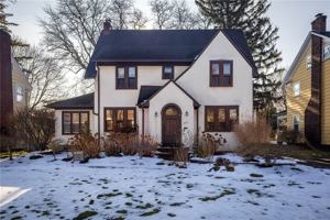 featured image of 305 Castlebar Rd