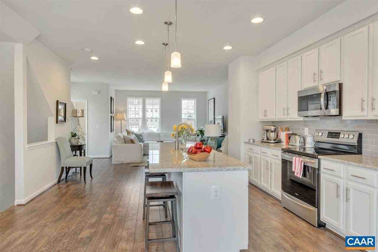 4361 Berkmar Dr - Photo 5 of 18