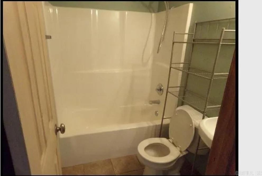 504 S Pool St - Photo 4 of 5