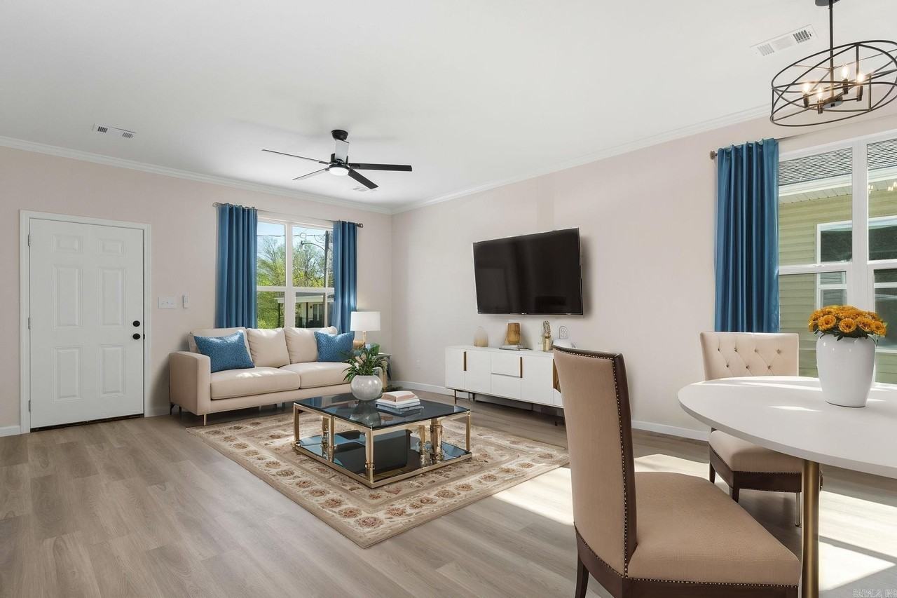 3401 W 17th St - Photo 3 of 48