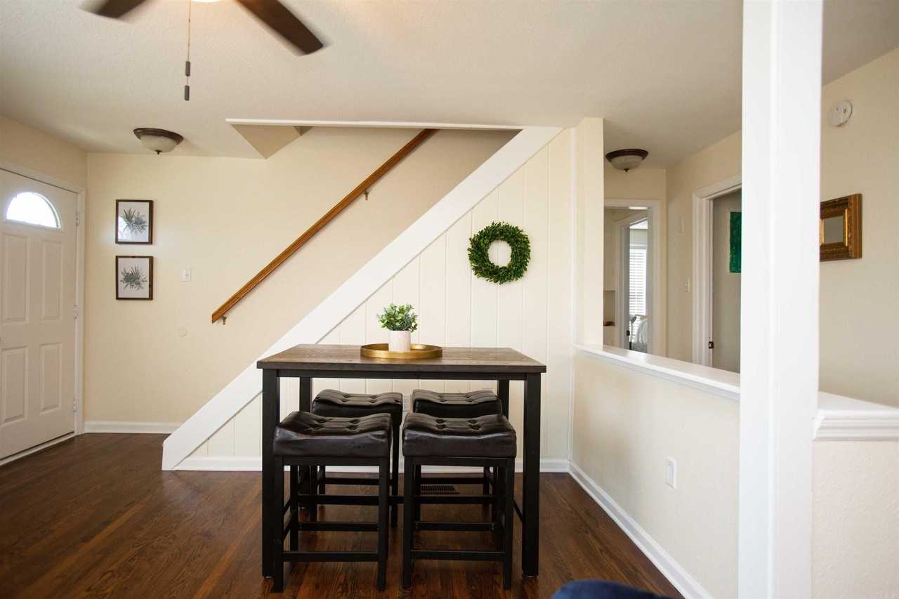 1429 Skyline Dr - Photo 6 of 50