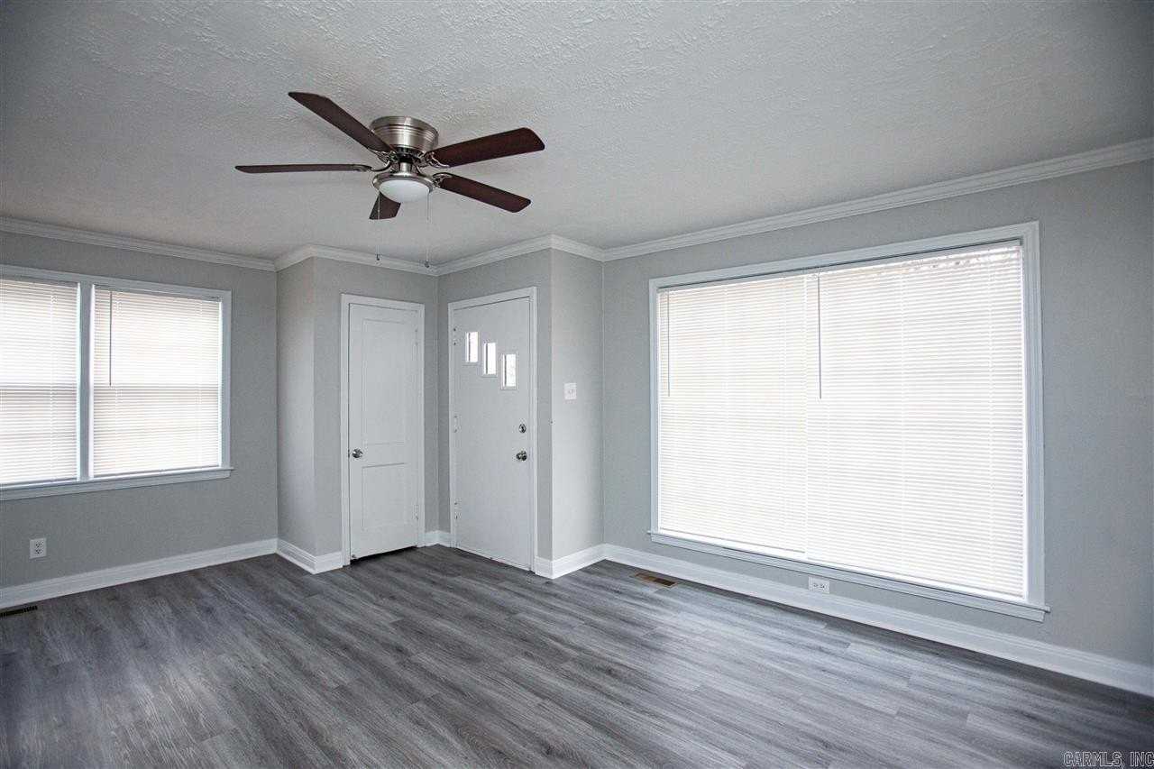 4804 Francis St - Photo 3 of 14