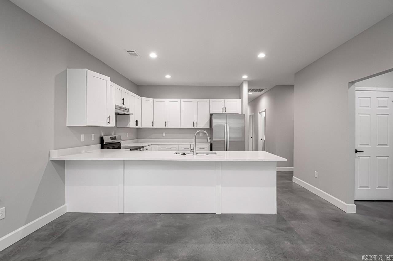 1621 Wilson Rd - Photo 5 of 26