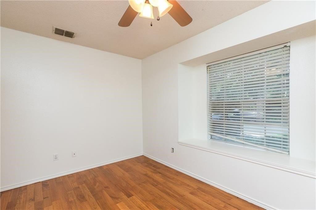 7846 Wolf Dr - Photo 6 of 11