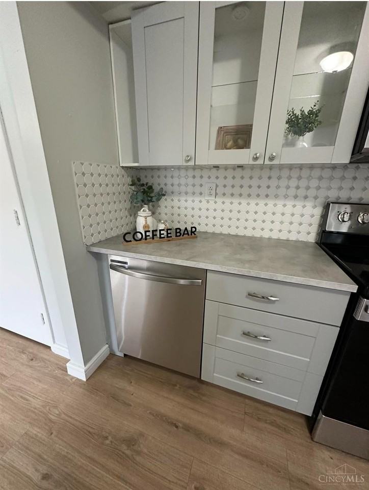 3690 Mack Rd Apt 3 #3 - Photo 7 of 21