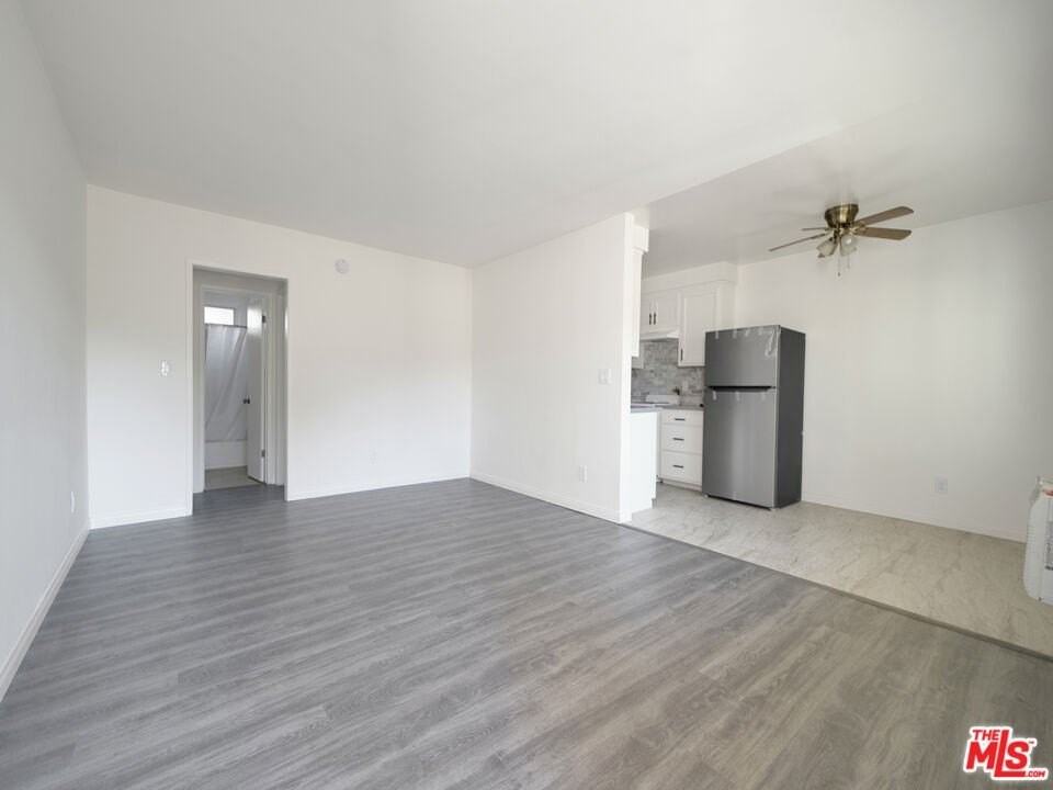 7228 Allott Ave Apt 3 #3 - Photo 3 of 12