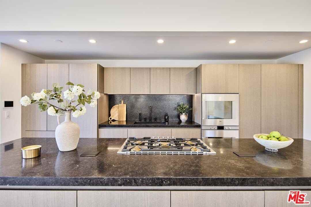 23515 Malibu Colony Rd - Photo 7 of 22