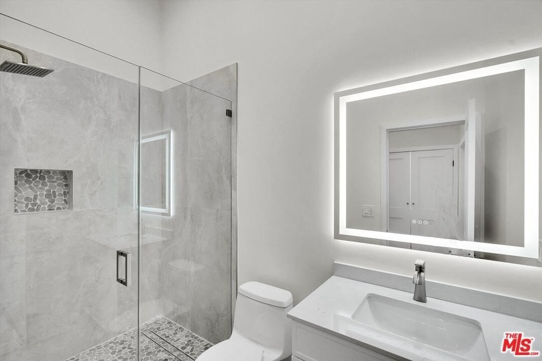 19545 San Jose St - Photo 6 of 10