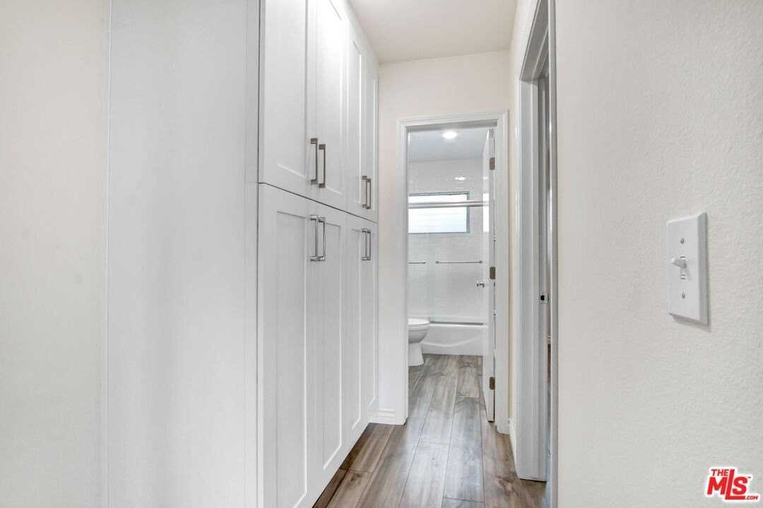 1740 Hauser Blvd Apt 1 #1 - Photo 6 of 8