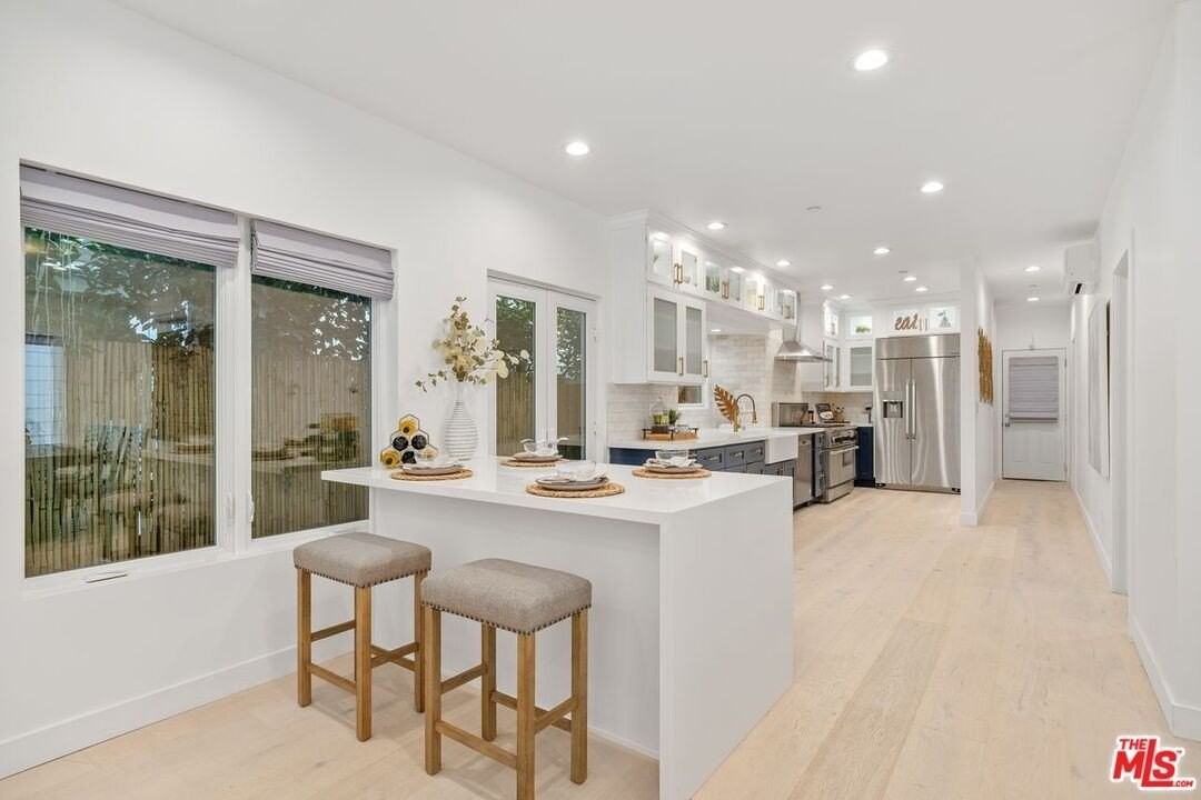 157 Hart Ave - Photo 7 of 40