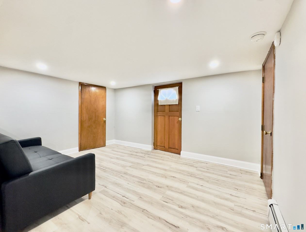 96 Knickerbocker Ave - Photo 2 of 8