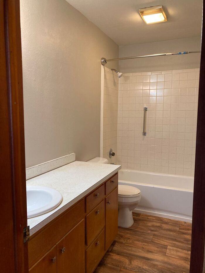 620 Mccann St #7 - Photo 7 of 13