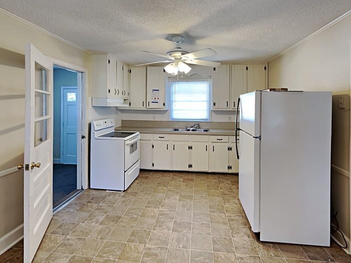 1432 Mt Gallant Rd - Photo 5 of 16