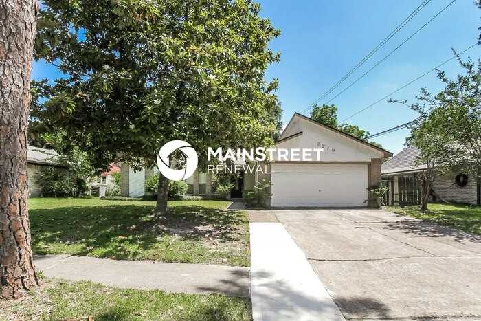 3719 Lemon Tree Ln - Photo 2 of 16