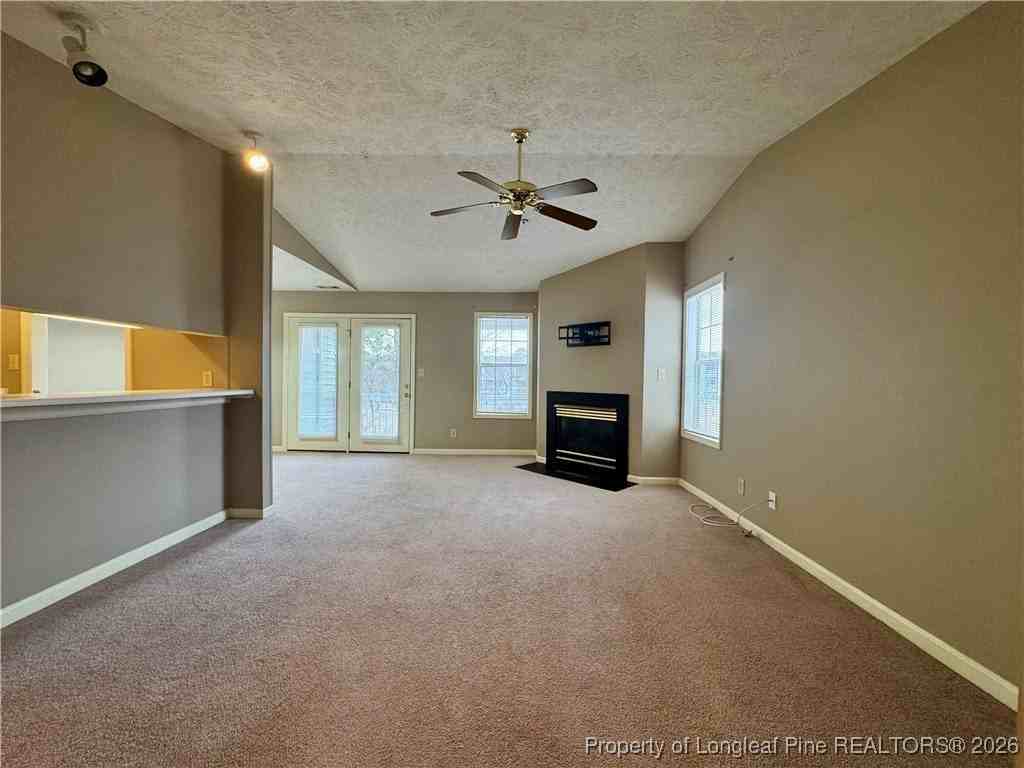 308 Waterdown Dr Apt 11 - Photo 3 of 20