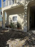 featured image of 8 Bowen Dr