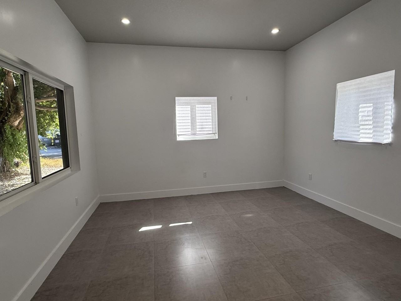 8 Bowen Dr - Photo 7 of 8