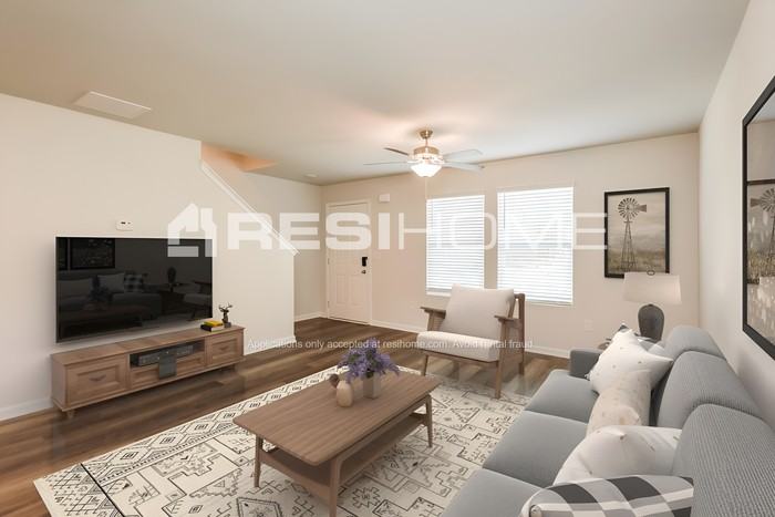 2321 Tolliver Pl - Photo 7 of 24