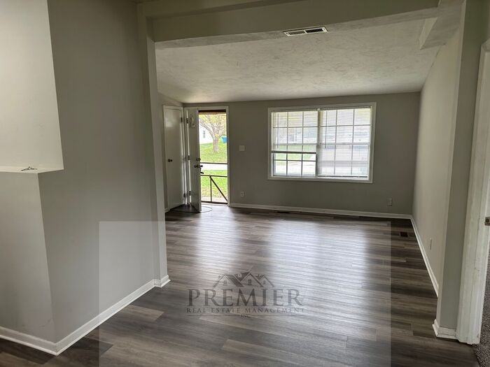 505 N Geronimo Dr - Photo 5 of 16