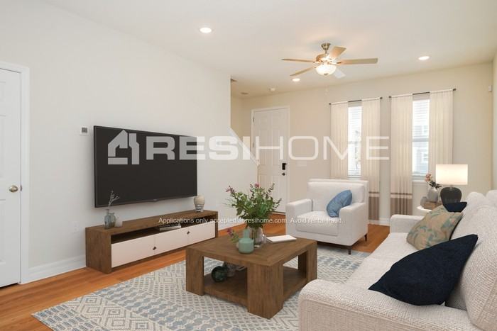 8118 Arrowwood Loop - Photo 7 of 19