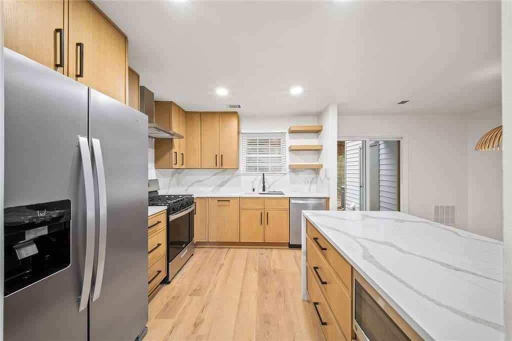 2811 Queen Anne Ct - Photo 7 of 31