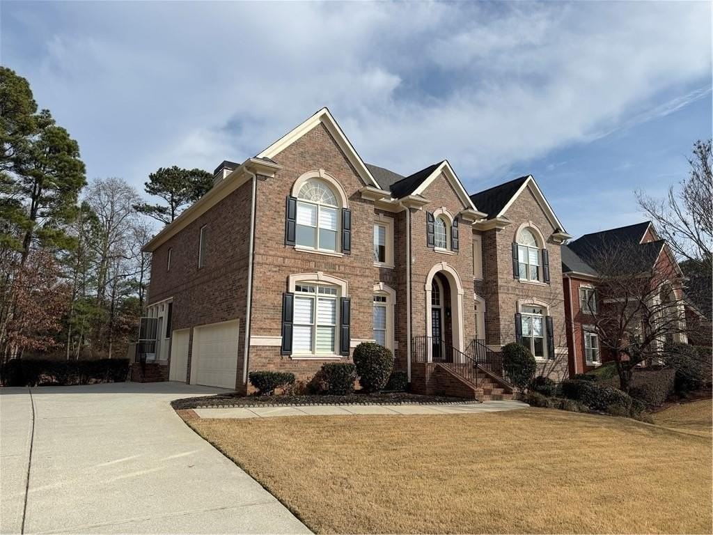 1570 Briergate Dr - Photo 2 of 46