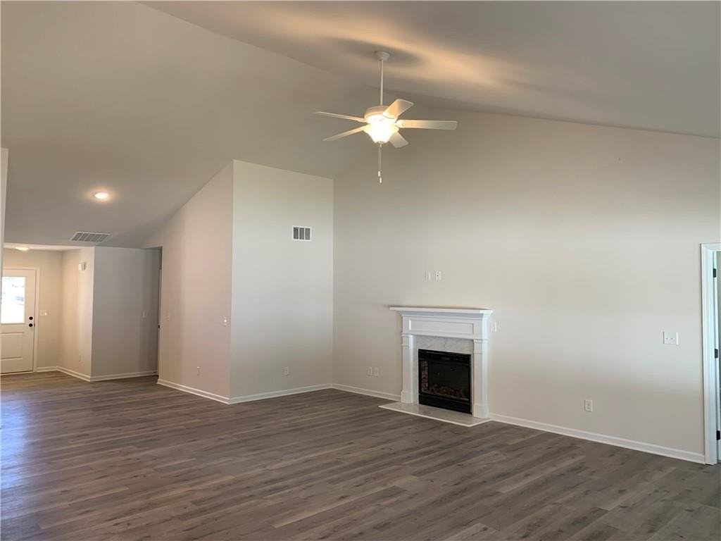 755 Rodeo Dr - Photo 7 of 15