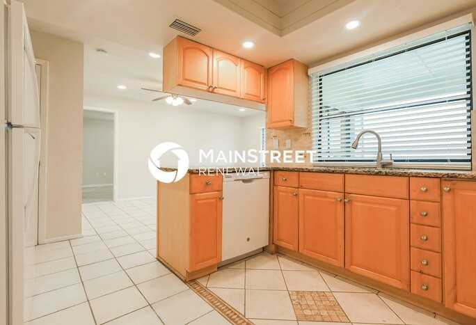 4024 Gingold St - Photo 5 of 16