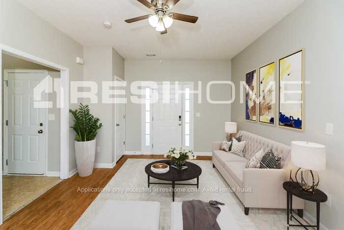 300 Kayla Ct - Photo 5 of 18