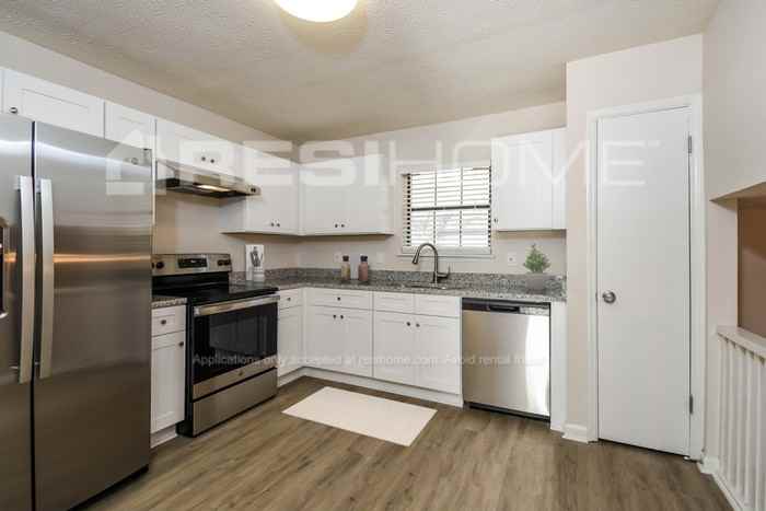 6115 Michael Rd - Photo 3 of 19