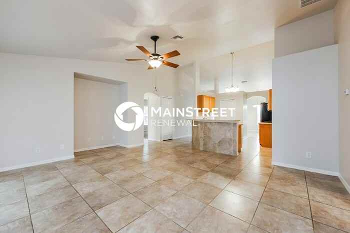 3004 15th St W - Photo 4 of 16