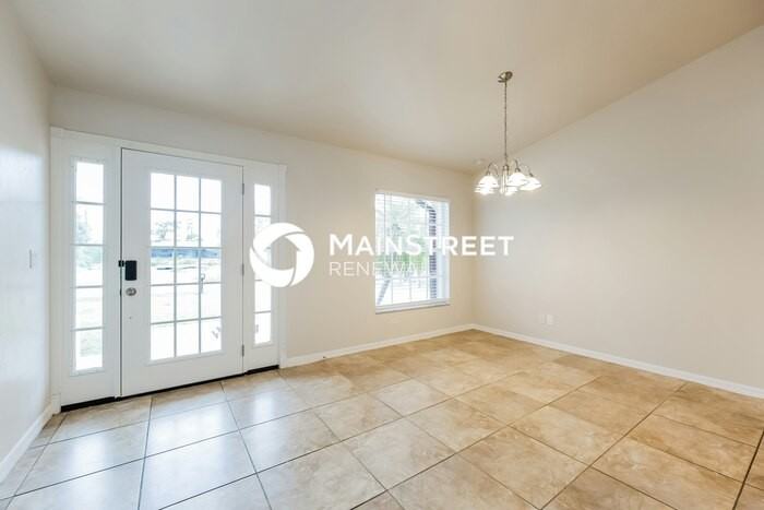 3004 15th St W - Photo 5 of 16