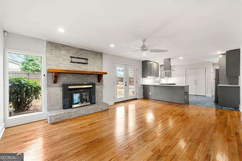 161 Deerwood Cir Se - Photo 4 of 25