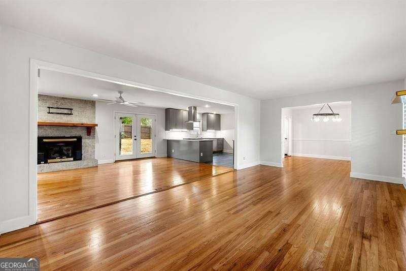 161 Deerwood Cir Se - Photo 6 of 25