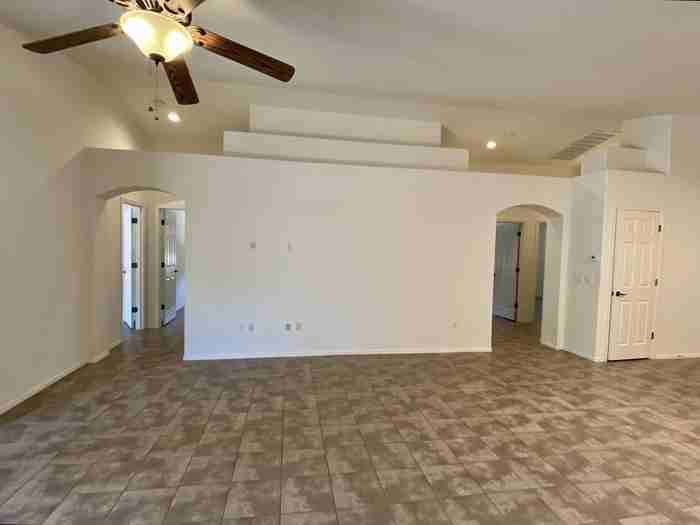 8771 N Finfrock Dr - Photo 3 of 23