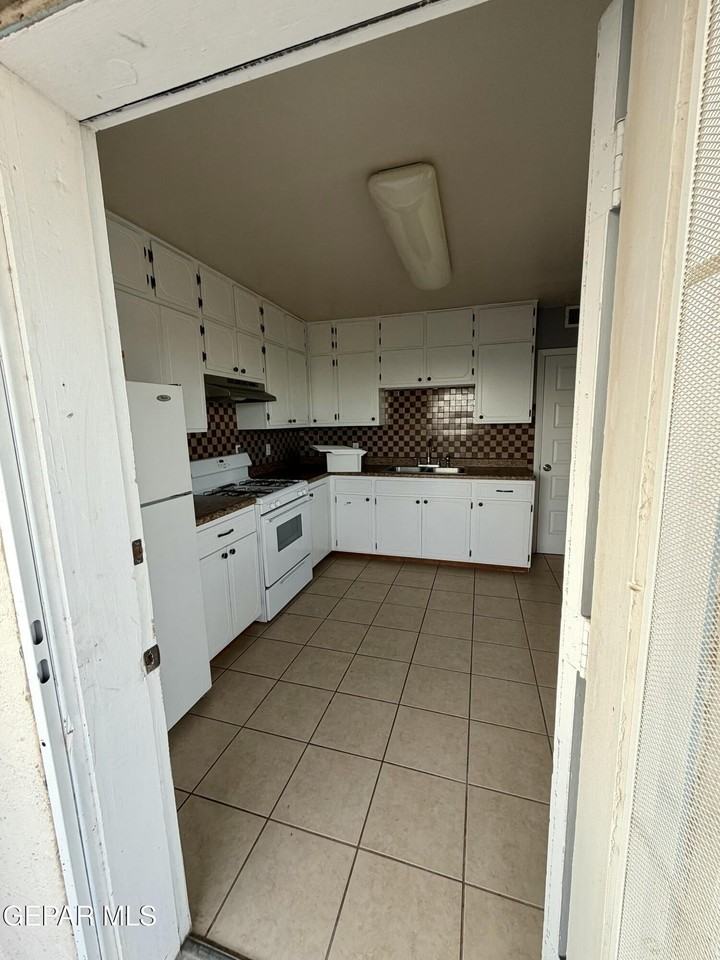 3820 Savannah Ave Unit B #B - Photo 3 of 8