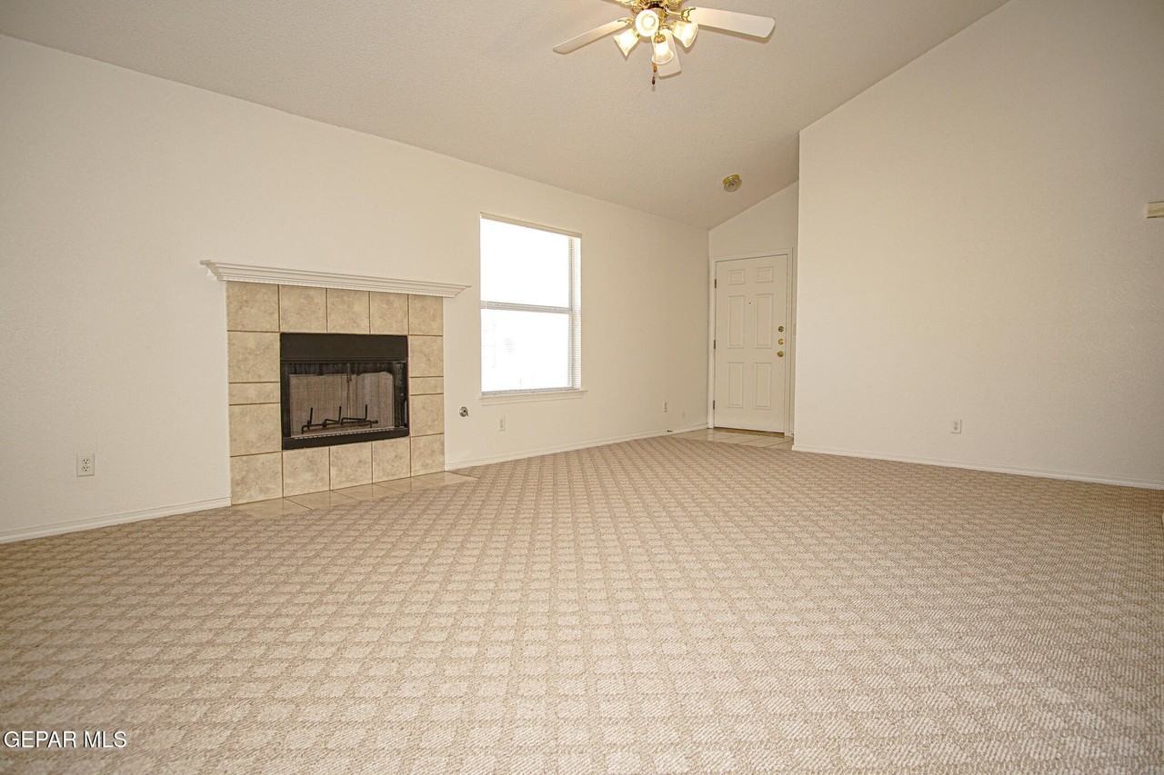 6724 Dakota Ridge Dr - Photo 4 of 25