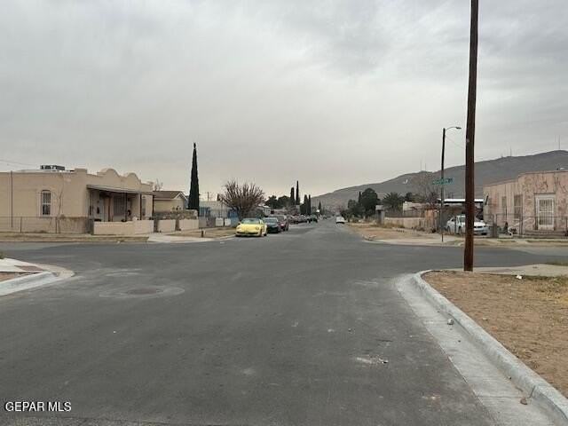 4003 Tularosa Ave - Photo 4 of 30