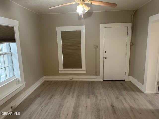 4003 Tularosa Ave - Photo 5 of 30