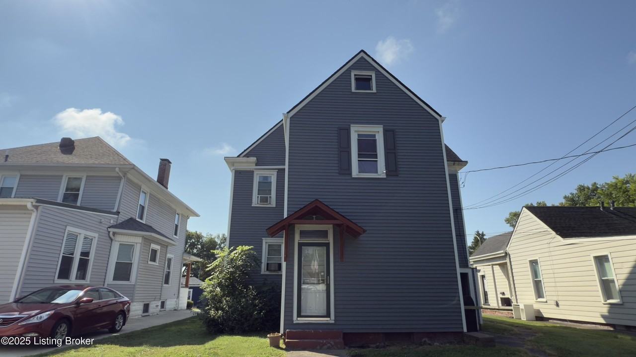 2121 Culbertson Ave Apt D #D - Photo 2 of 9