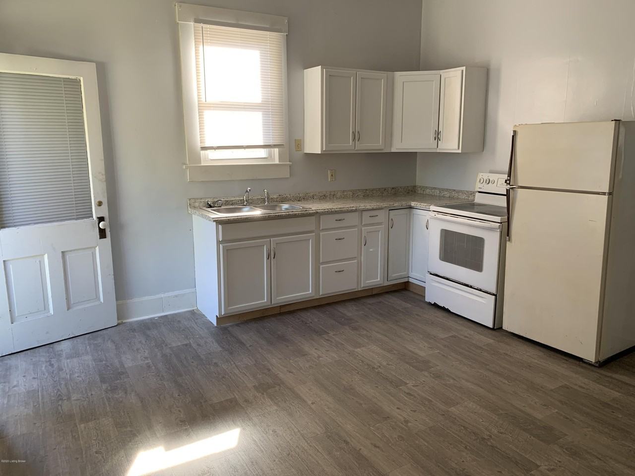 2121 Culbertson Ave Apt D #D - Photo 3 of 9